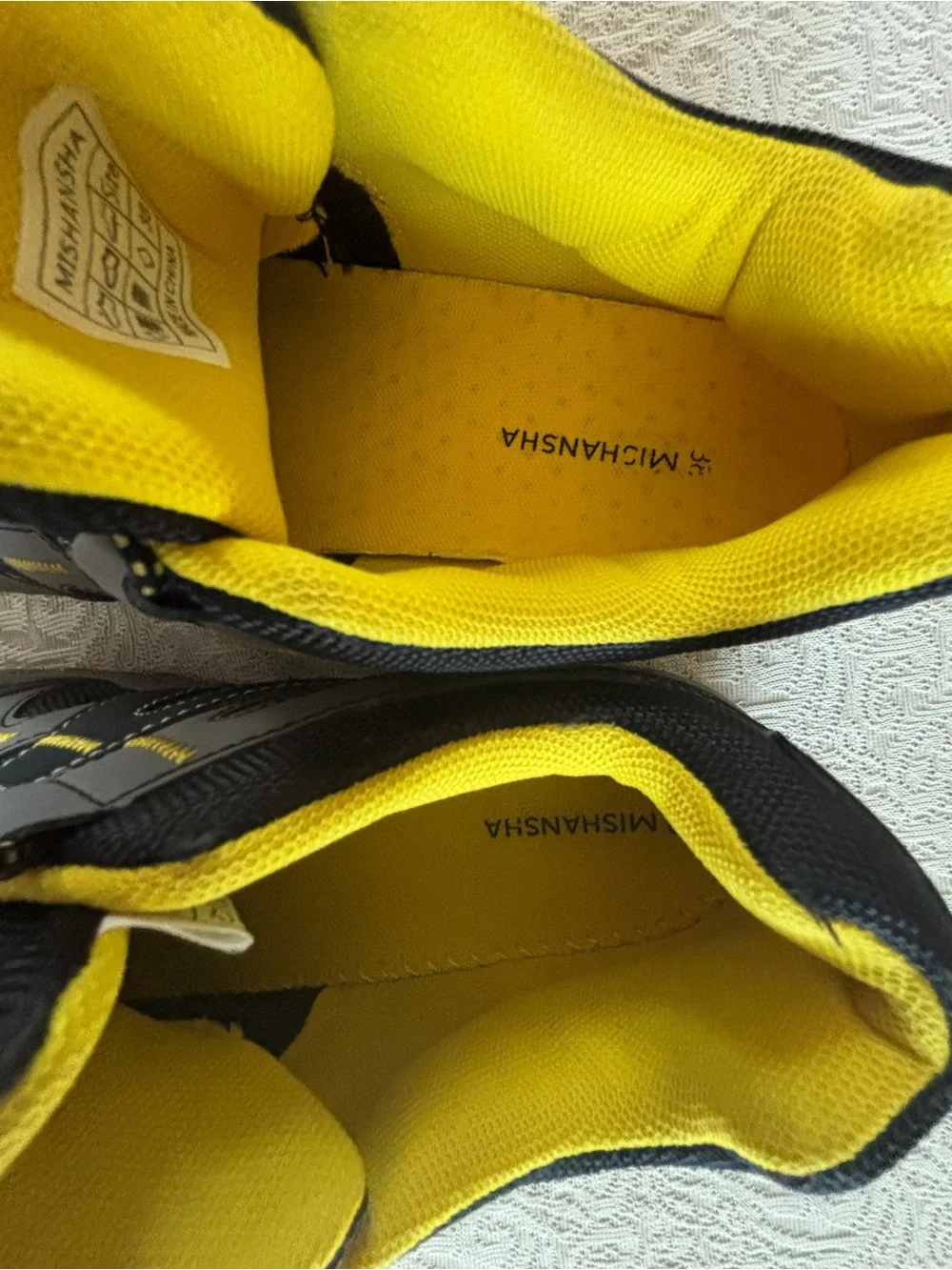 Mishansha Black and Yellow Athletic Slip-On Mens Sneakers